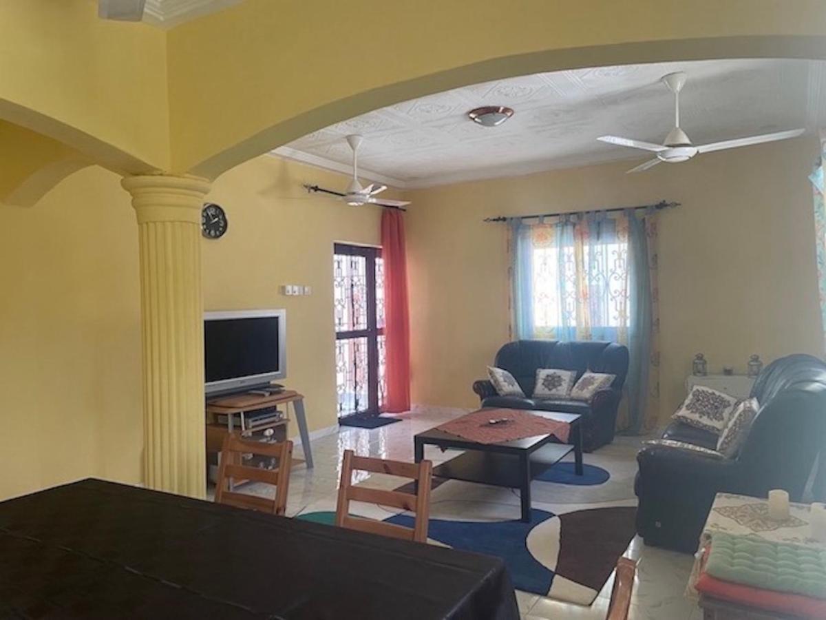 Bed and Breakfast The Compound Bijilo Екстер'єр фото