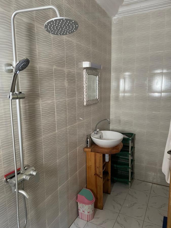 Bed and Breakfast The Compound Bijilo Екстер'єр фото