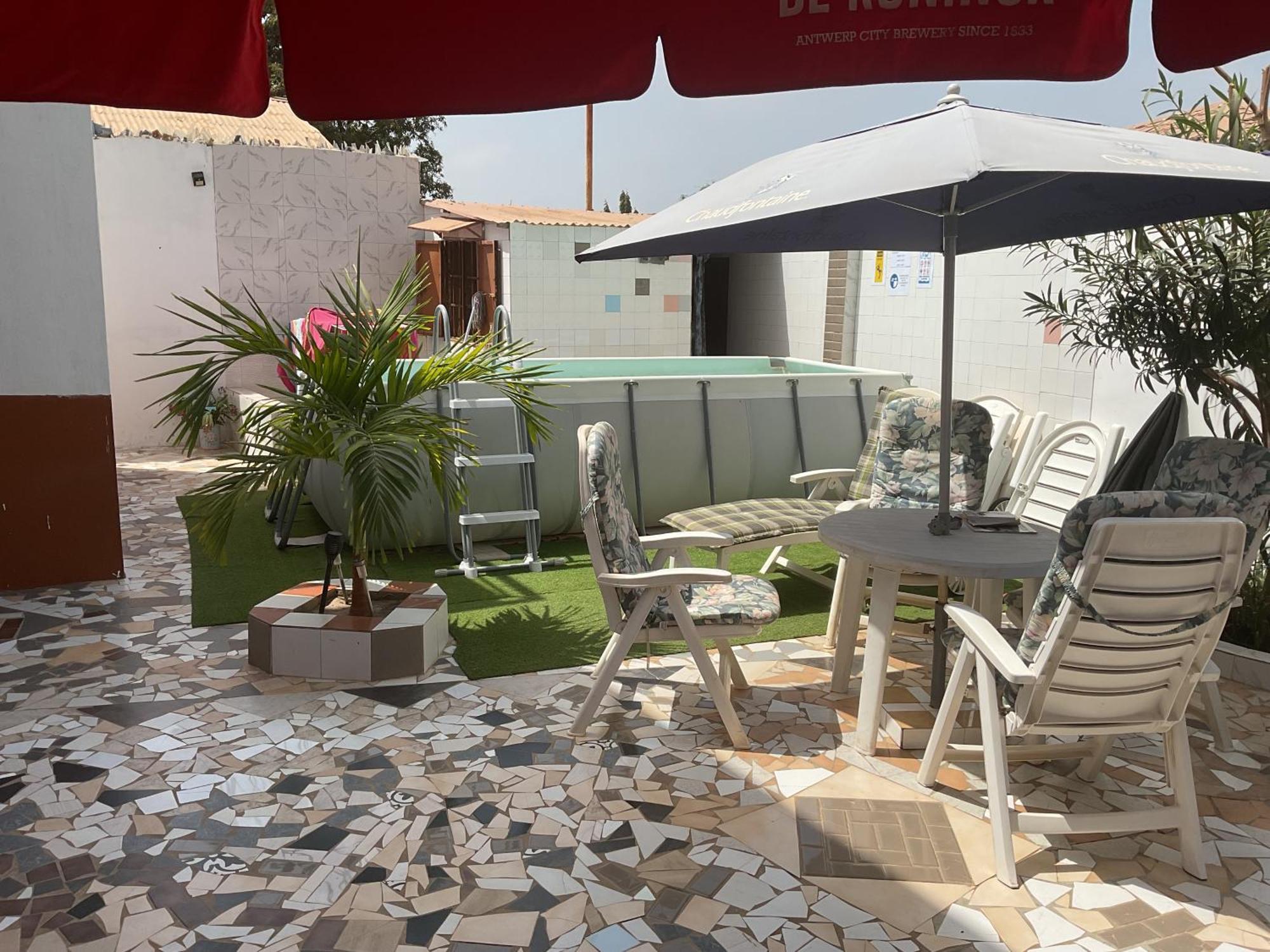 Bed and Breakfast The Compound Bijilo Екстер'єр фото